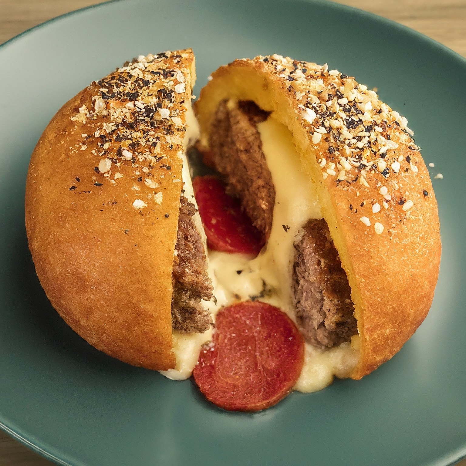 Flavour so good you’ll try to eat with your eyes.